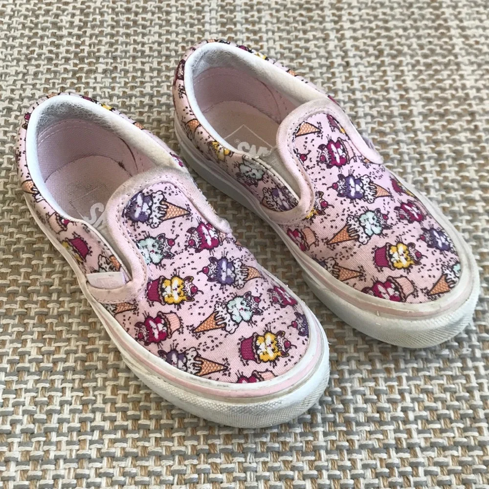 Vans Slip On Sneakers (size 11)